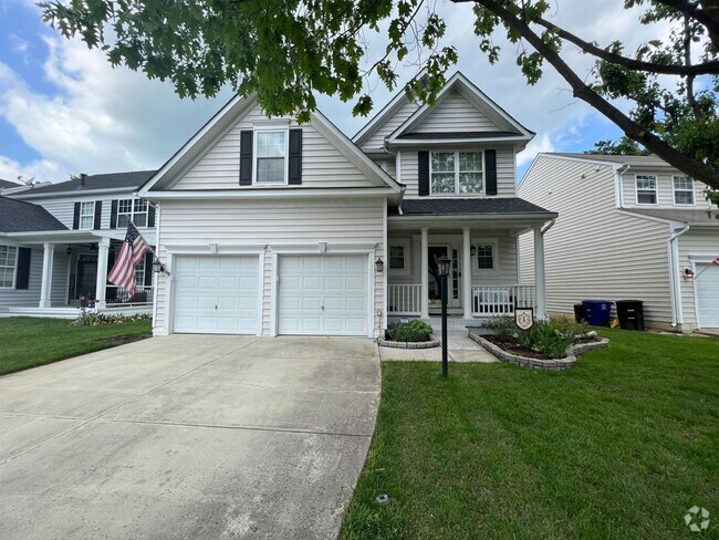 Building Photo - Impressive 4 Bedroom 3.5 Single-Family Hom... Rental