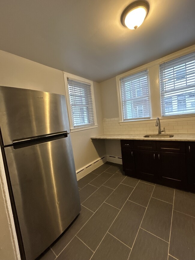 Photo - 4129 Greeby St