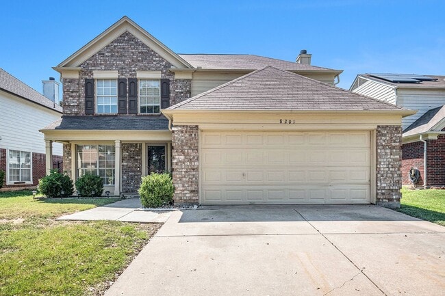 Building Photo - Classic 4-Bedroom in South Fort Worth