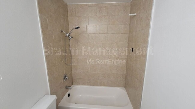 Photo - 14801 Delano St Unit 9