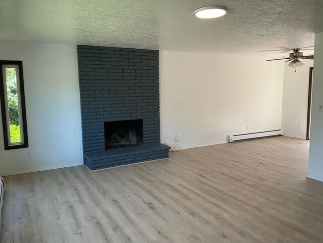 Photo - 1250000 Unit 441