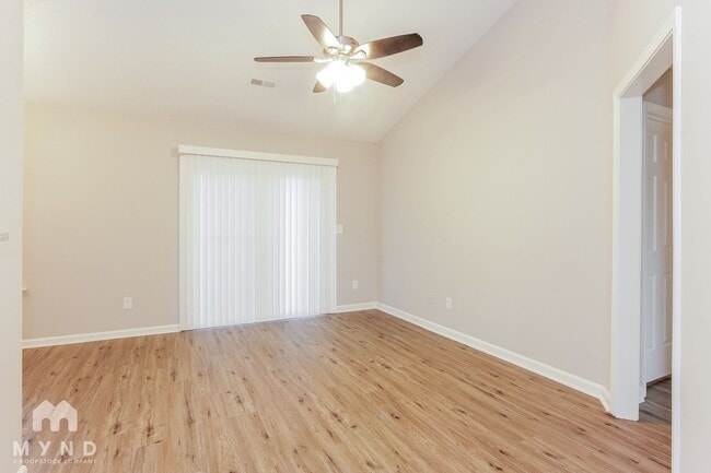 Photo - 5729 Glenhill Ct