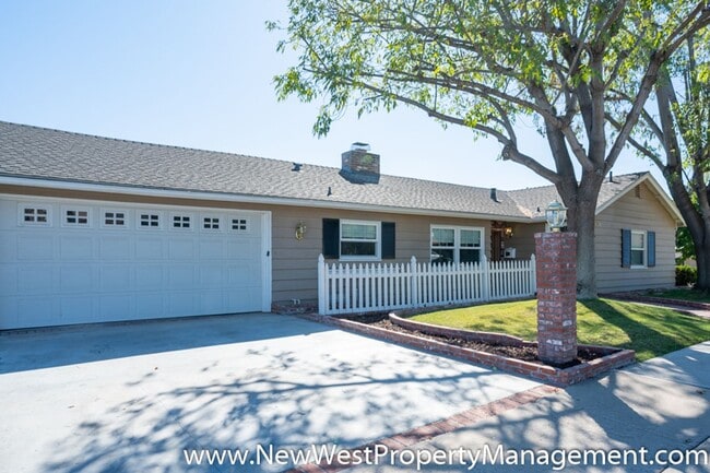 Building Photo - Beautiful La Mesa 4-Bedroom, Available Now... Rental