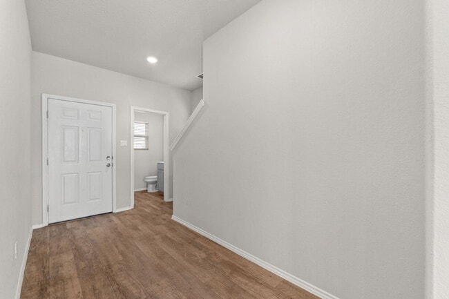 Photo - 3452 Redbud Grv