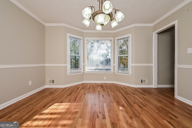 Photo - 310 Lakefront Dr