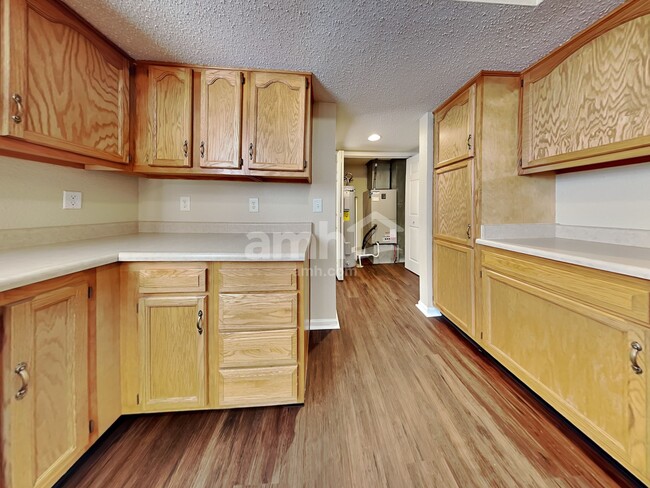 8149 Whitham Dr