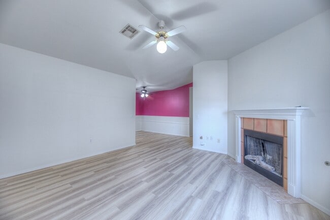 Photo - 1712 W 57th Pl