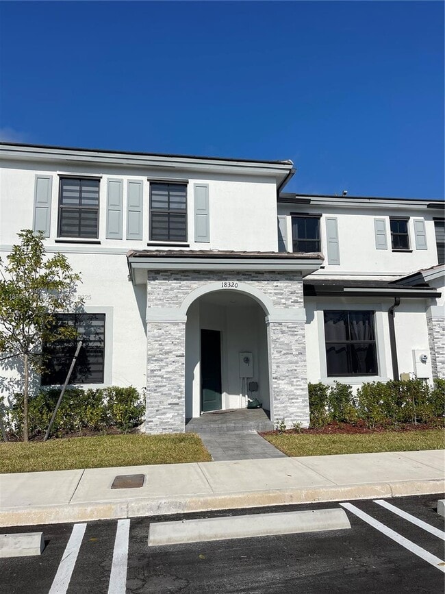 Building Photo - 18320 SW 148th Rd Rental