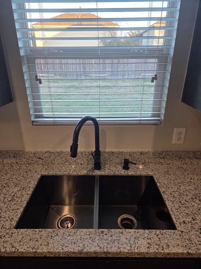 Photo - 5518 Rustling Gates Ln