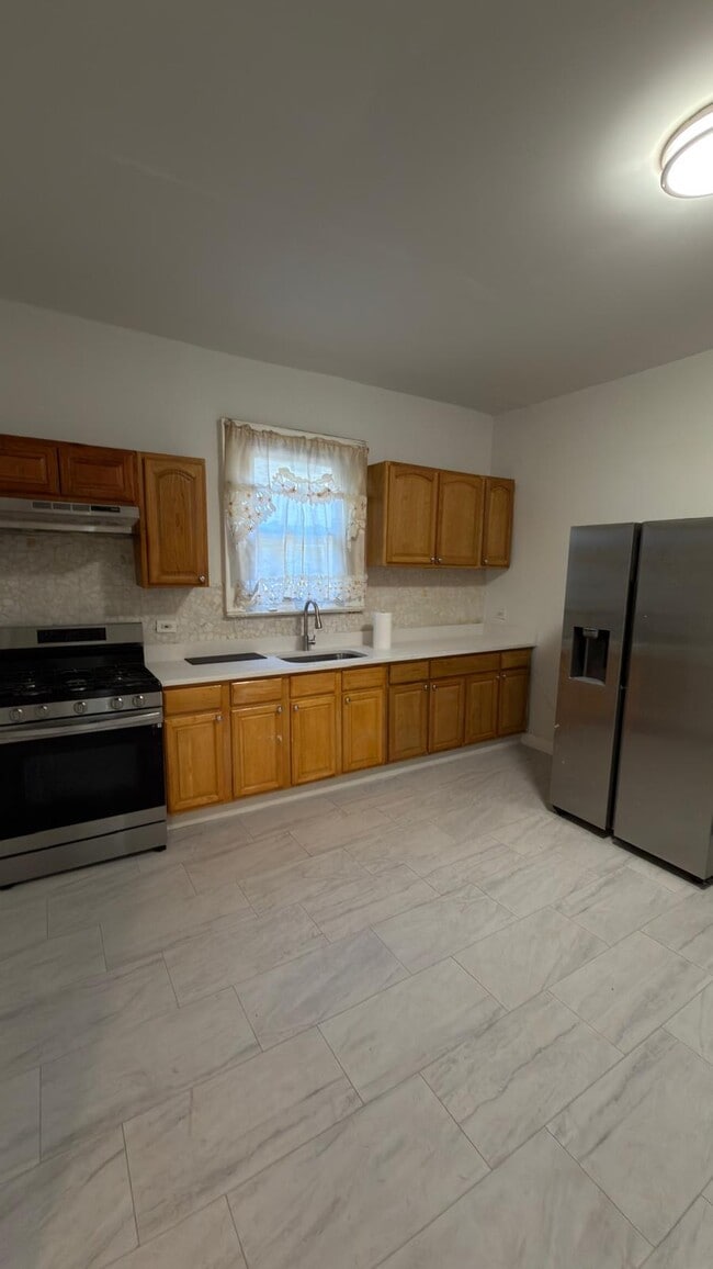 Photo - 346 S 10th St