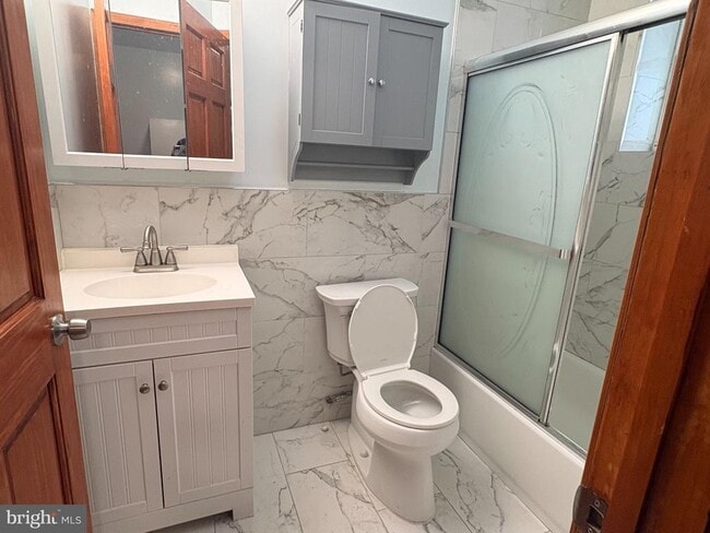 Photo - 1318 W Girard Ave