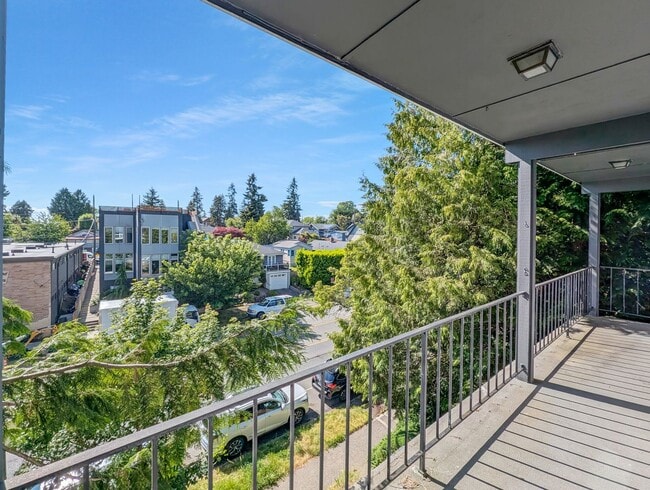 Photo - 5956 Fauntleroy Wy SW Apartment Unit 2