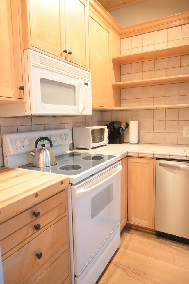 Photo - 1154 Cottage Rd