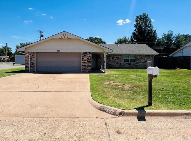 Photo - 1308 Lee St Casa