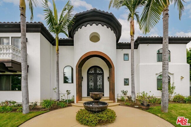 Photo - 4705 Los Feliz Blvd