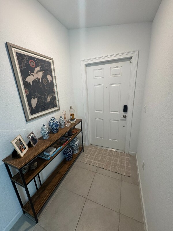 Photo - 752 Worlington Ln