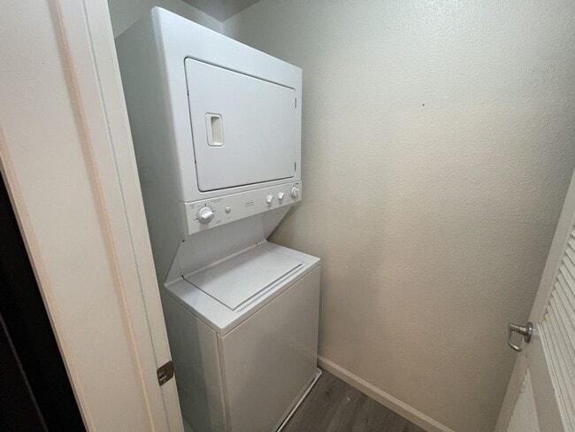 Photo - Beautiful 2nd Story 2 Bed 2 Bath House in Chula Vista Unidad #324