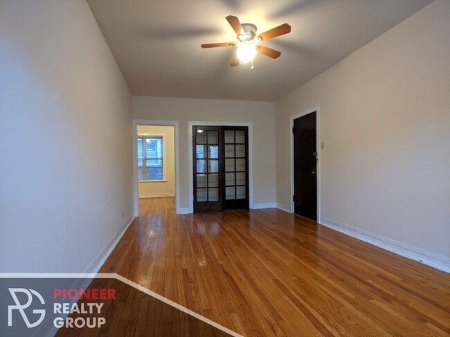 4225 N Paulina St Unit E-2