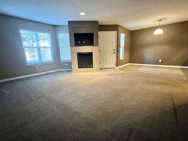 Photo - 12828 Jasmine St