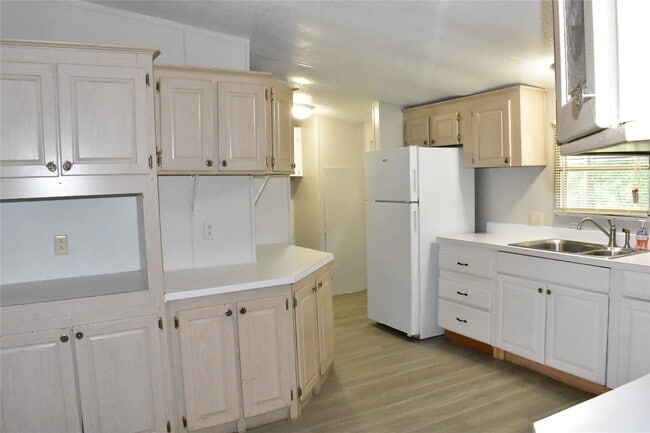 Photo - 22530 Yancy Rd