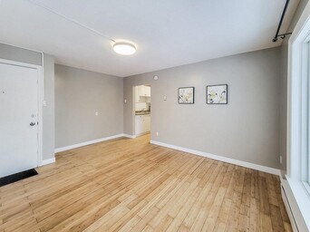 Photo - Parkland Village