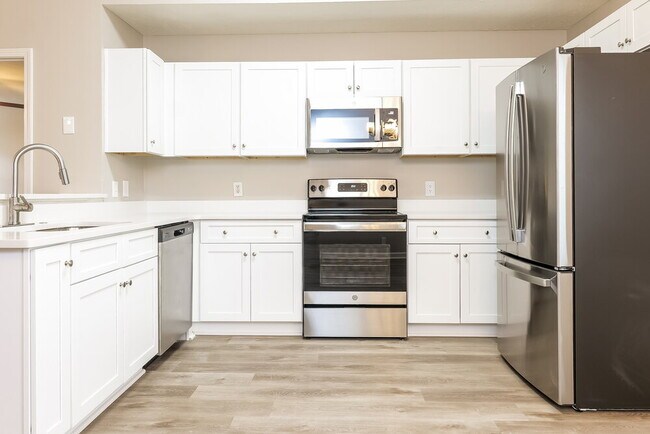 Photo - 1008 Tom Hailey Blvd