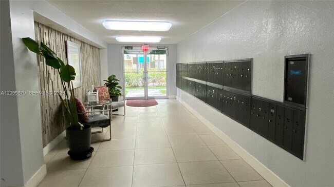 9350 Fontainebleau Blvd Unit 602