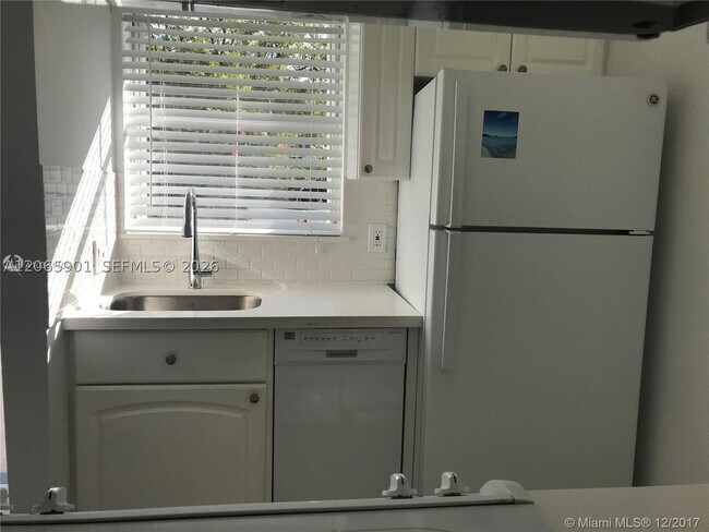 Photo - 798 Crandon Blvd Unit 9C