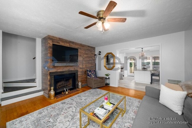 Photo - 3530 Jasmine Triangle