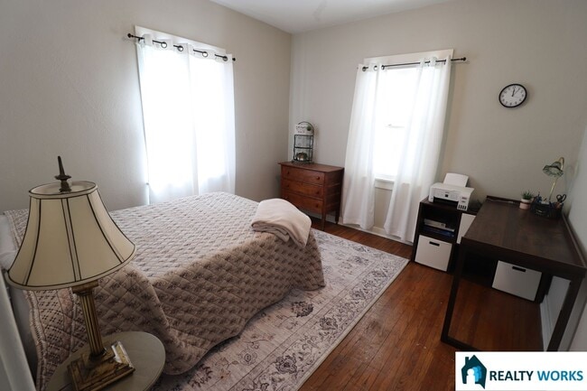 Photo - Furnished 2 Bed House | Utilities Included | 12-Month Lease