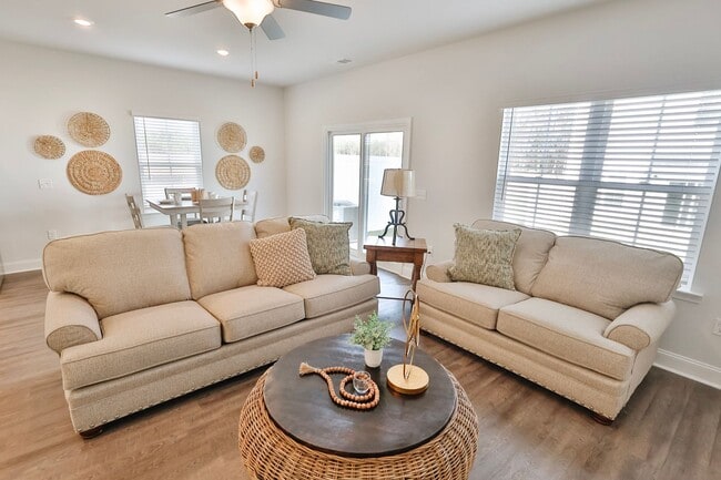 Photo - 568 Gov Treutlen Cir