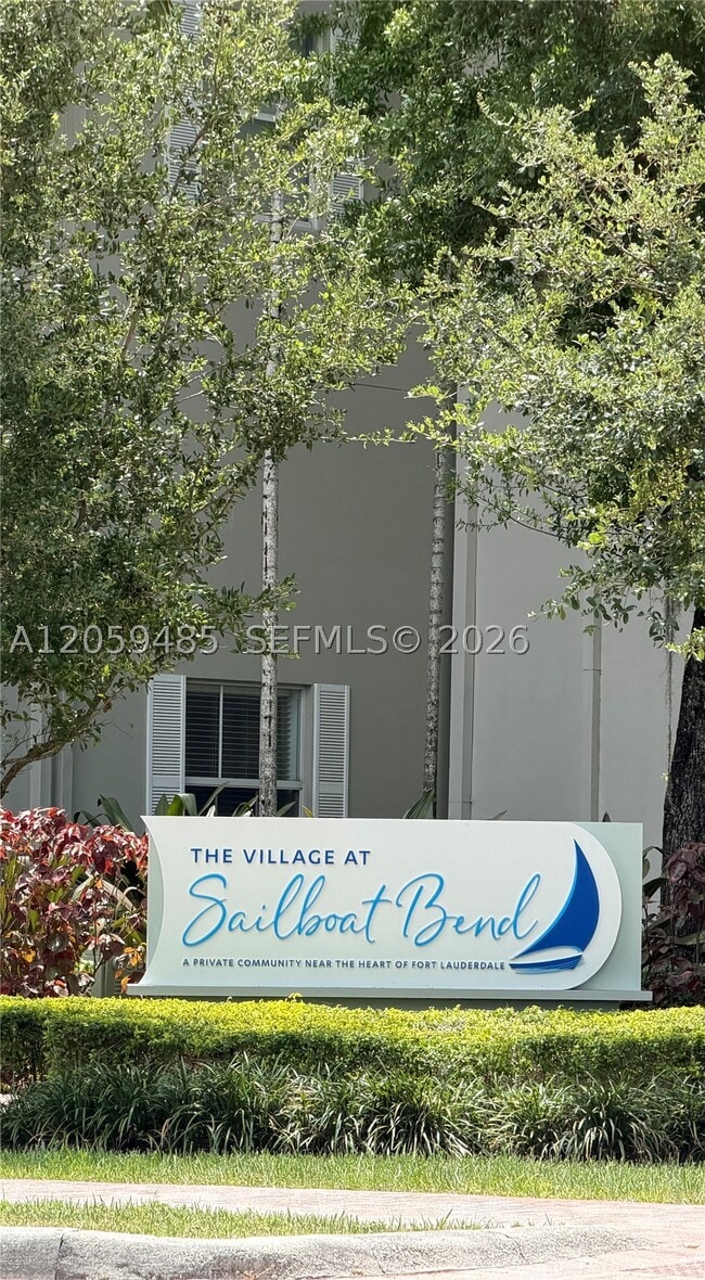 Building Photo - 1335 SW 4th Ct Unit 1335