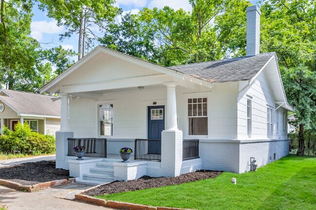 Building Photo - Cozy craftsman bungalow on Seiler Ave