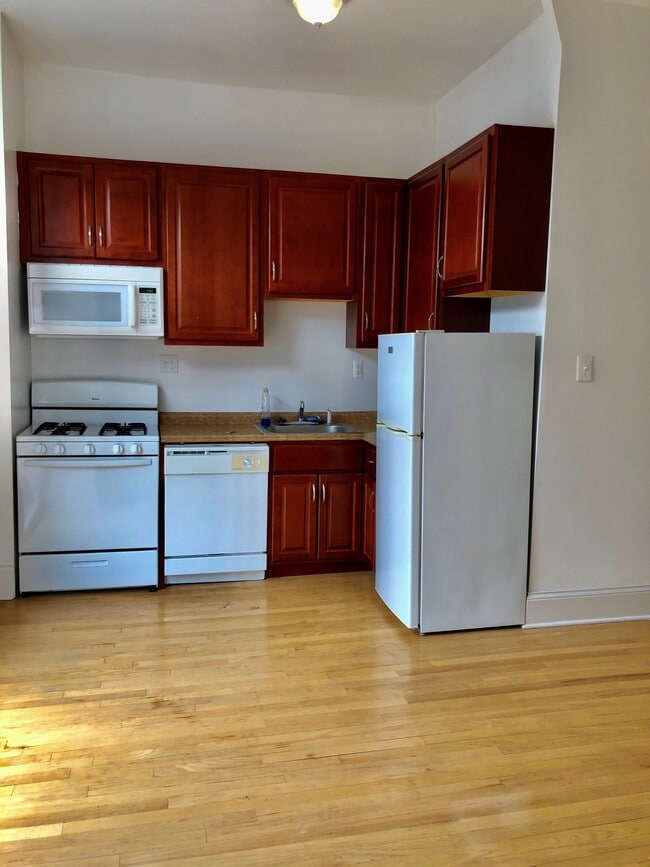 Photo - 1916 N Lincoln Park W Unidad 4S