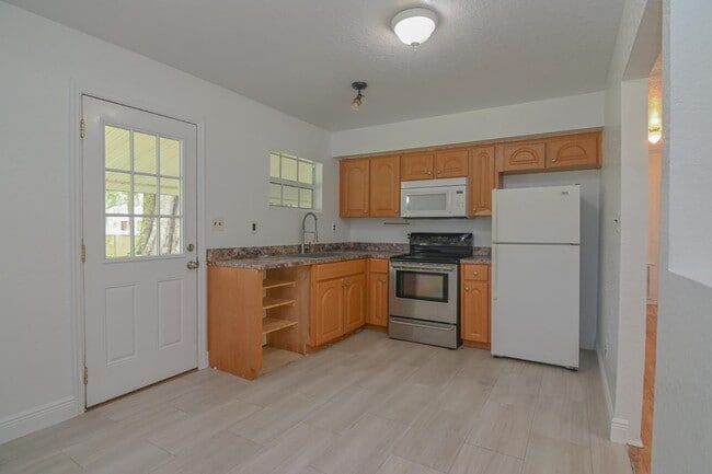Photo - 1139 Payne St