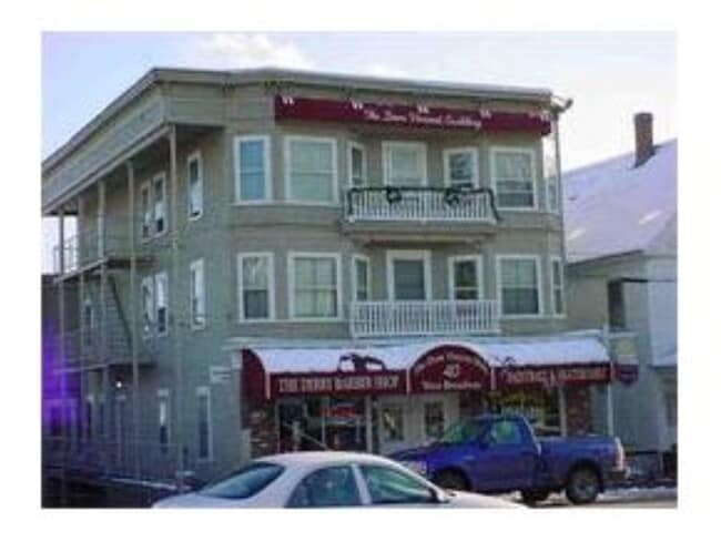 Building Photo - 40 W Broadway Unit 8