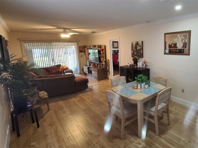 Photo - 5059 Live Oak Cir Unit 5059