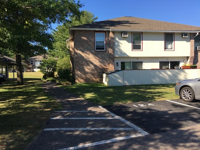 Photo - 280 Ledgewood Cir Condo Unit 103