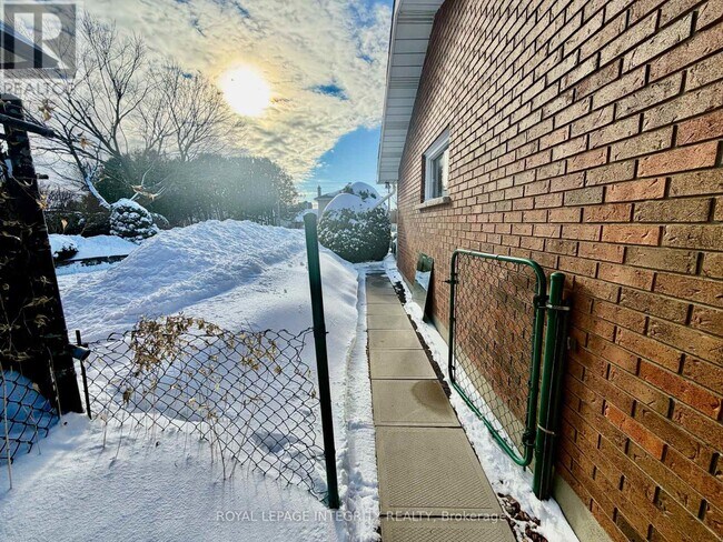 Photo - 2175 Martha Ave