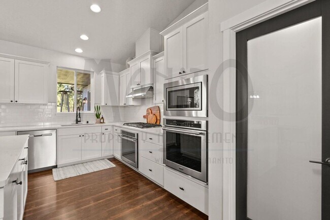 Photo - 2539 S Man O' War Ln