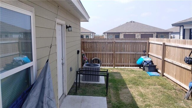 Photo - 16 Valley N Cir