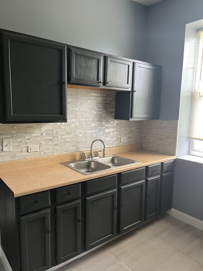 Photo - 650 W 61st St Unit 1st floor