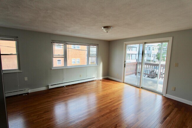 Photo - 627 Beach St Unit 2R