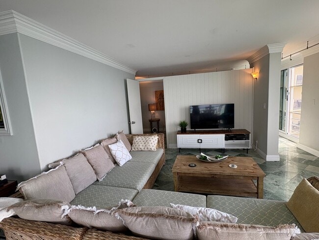 Photo - Tropic Seas #708- Elegant Gold Coast livin...