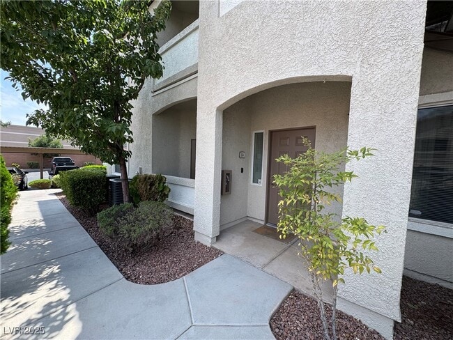 Building Photo - 3321 Indian Shadow St Unit 104 Rental