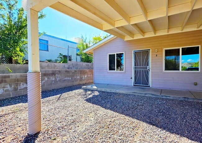 Building Photo - NNPR1289 Unit B