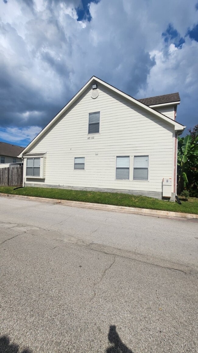 Building Photo - 11735 Alief Clodine Rd Unit True