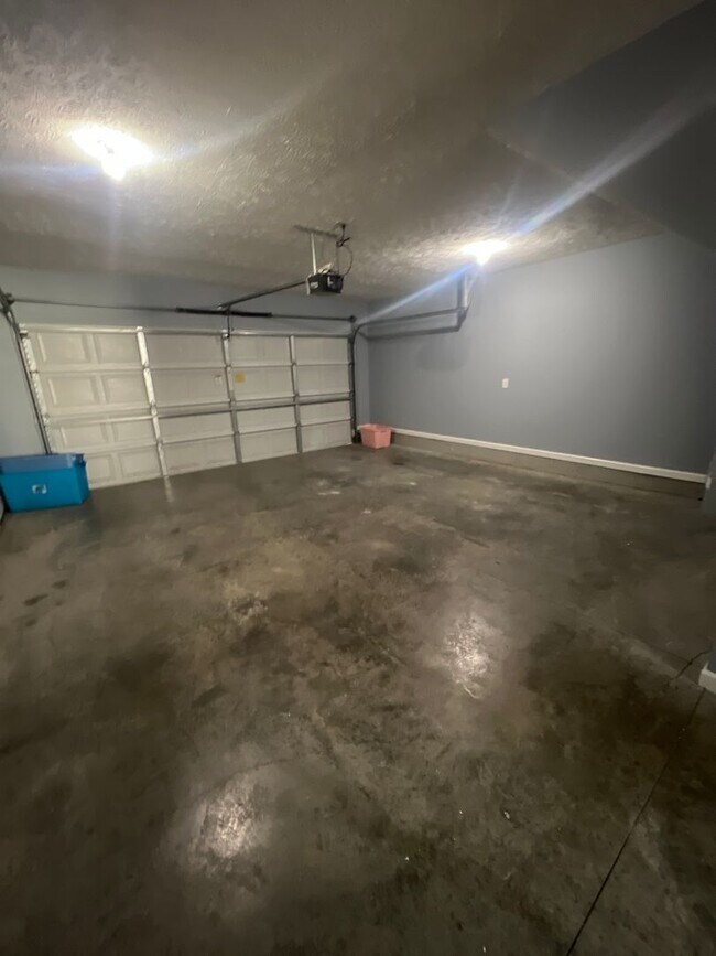 Photo - Great location! Close to Everything!