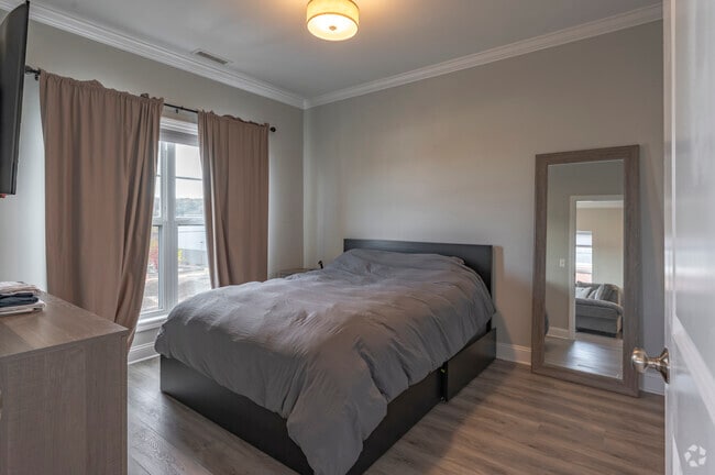 Cedar Village -1BD, 1BA, 641SF - Bedroom
