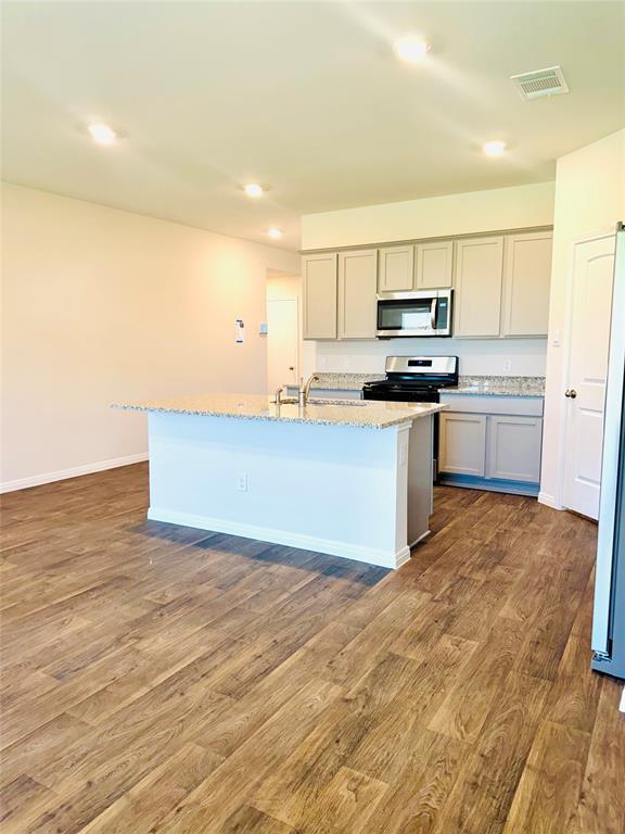 Photo - 150 Galanthus Ct